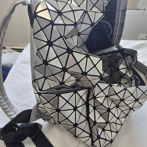 Geometric Silver Backpack - Picture 6 of 8